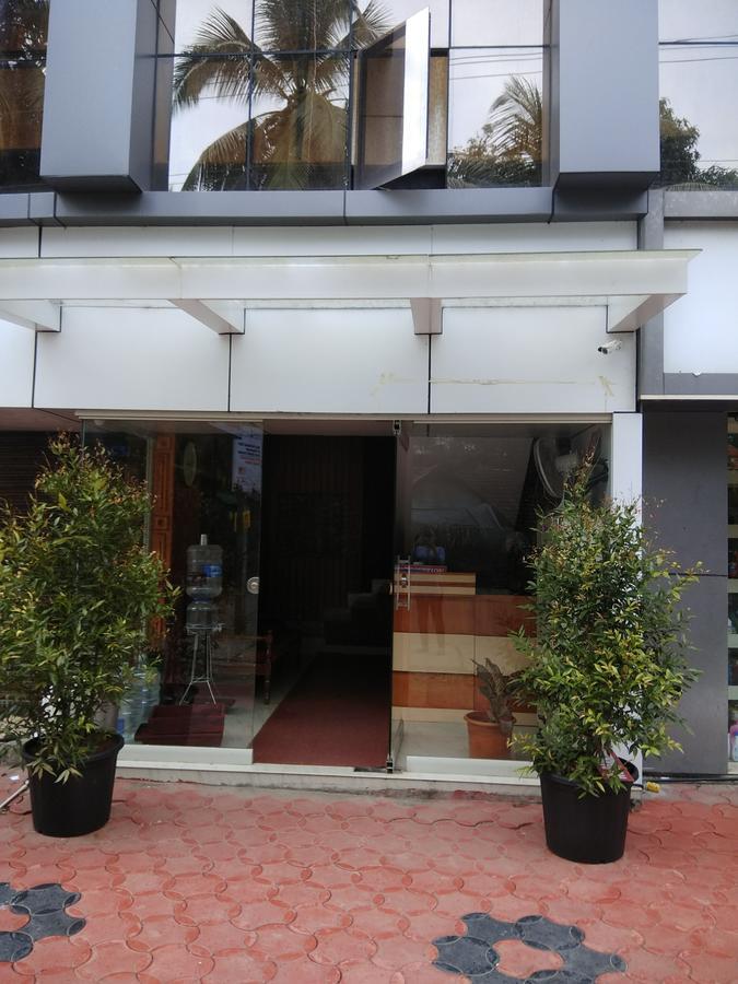 Manjira Lodge Guruvāyūr Εξωτερικό φωτογραφία